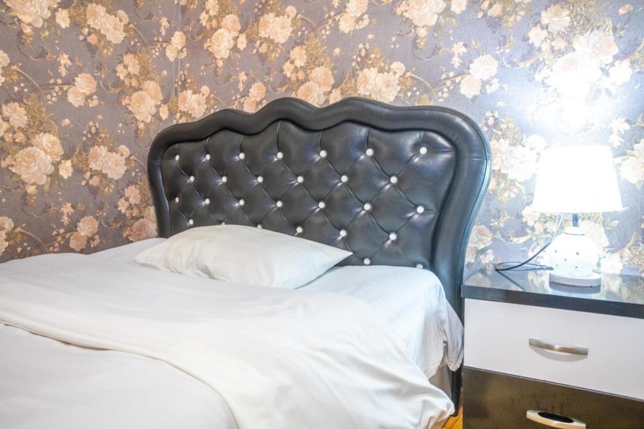 Hotel Mkudro Kutaisi Eksteriør bilde