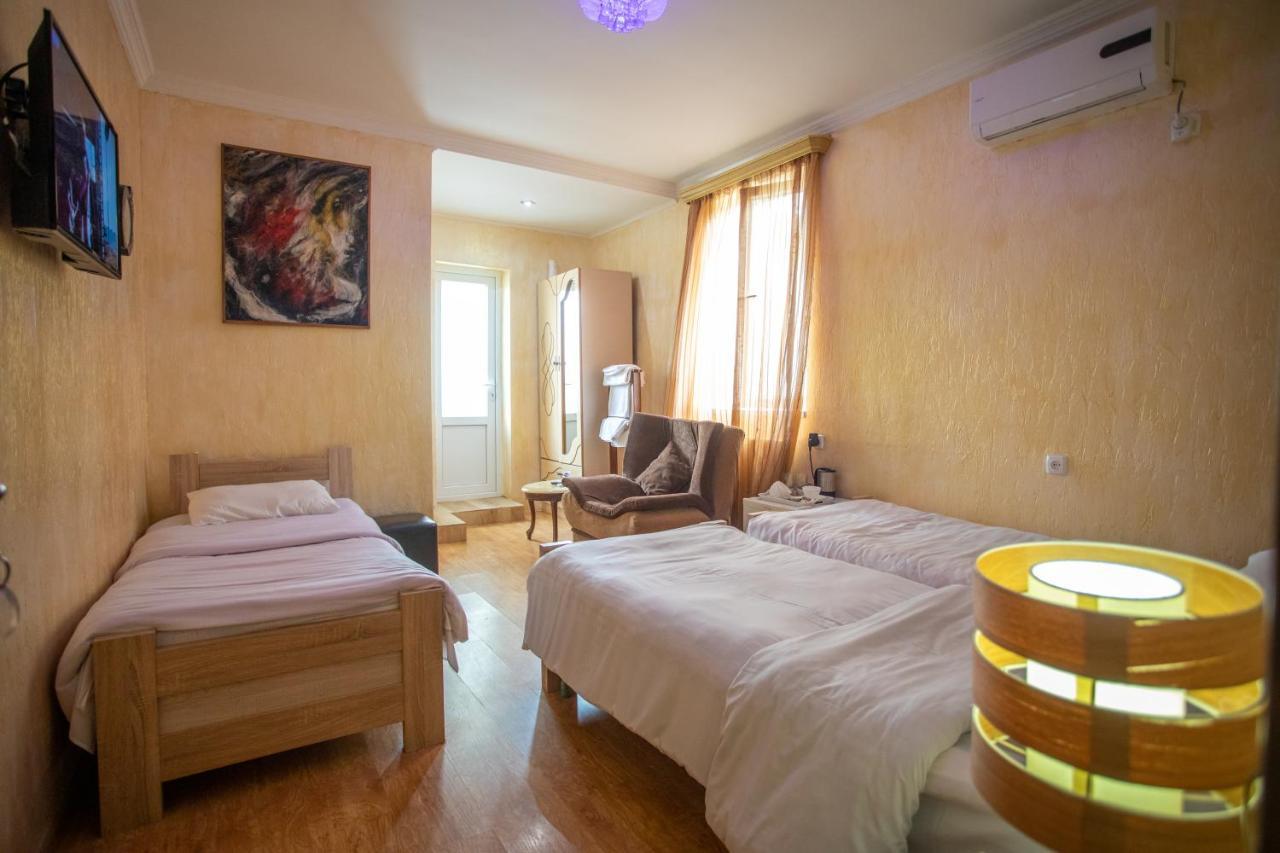 Hotel Mkudro Kutaisi Eksteriør bilde